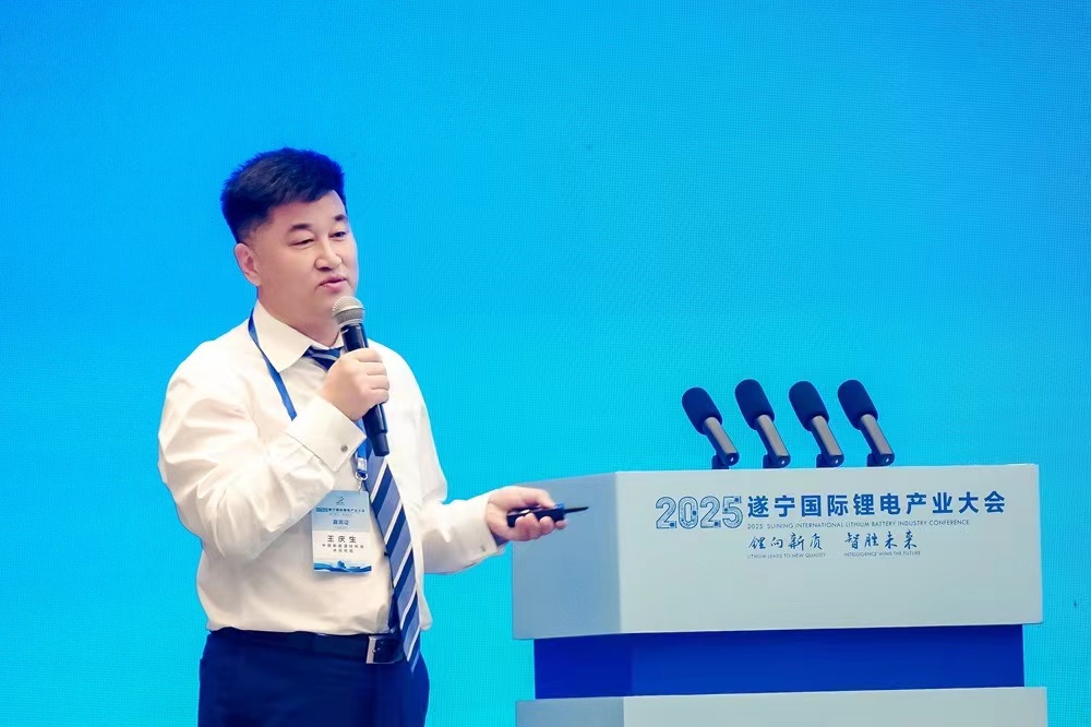 Bet9九州-名记曝字母哥交易偏好：阳光、大市场、争冠队